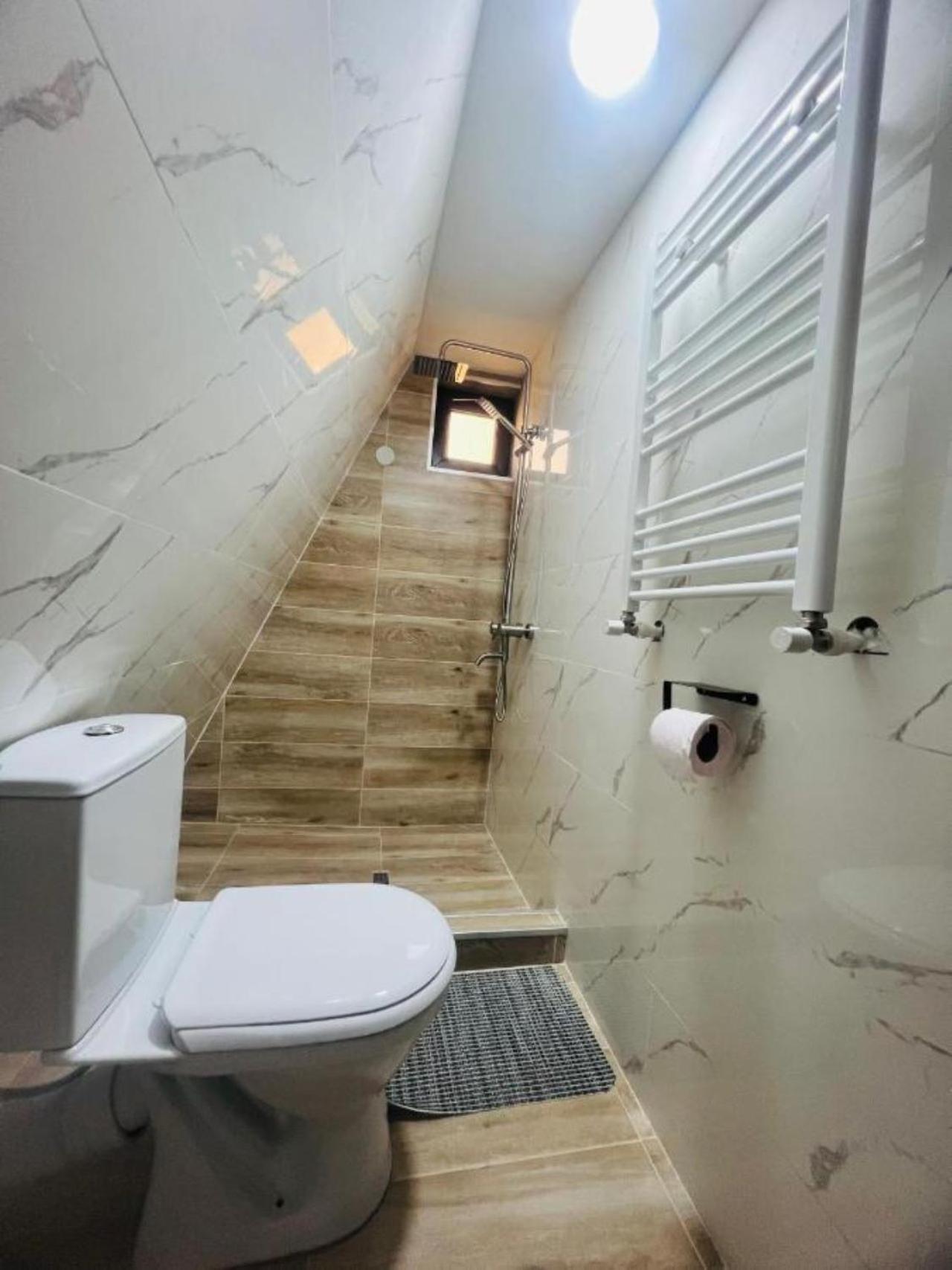 Pyramid Kazbegi Otel Dış mekan fotoğraf