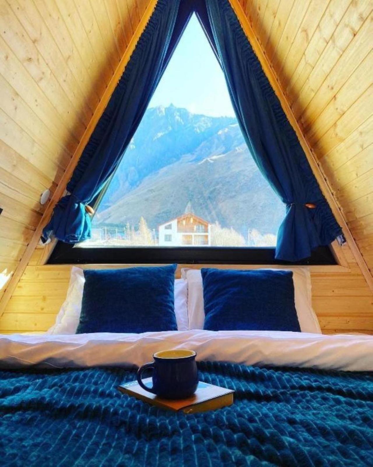 Pyramid Kazbegi Otel Dış mekan fotoğraf